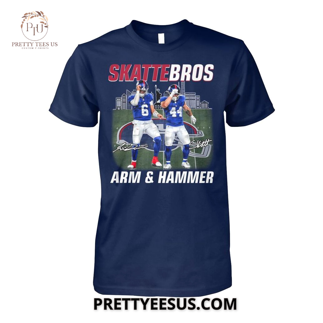 New York Giants Skatte-Bros Arm Vs Hammer T-Shirt New York Giants Skatte-Bros Arm Vs Hammer T-Shirt