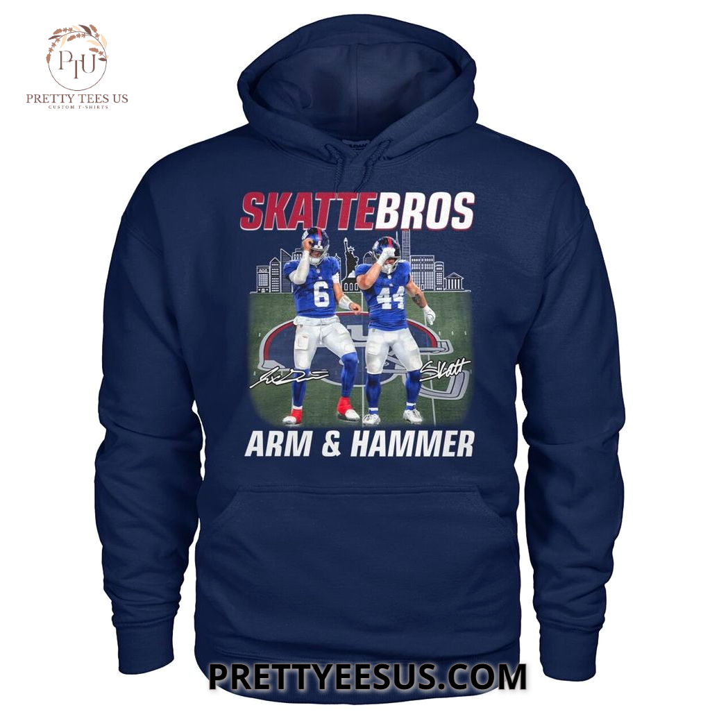 New York Giants Skatte-Bros Arm Vs Hammer T-Shirt New York Giants Skatte-Bros Arm Vs Hammer T-Shirt